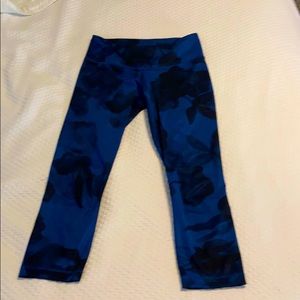 Lululemon Cropped Leggings